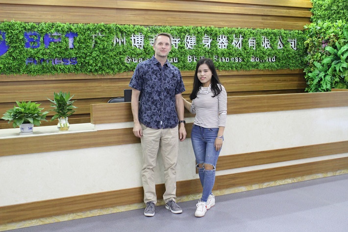 向日葵视频网站健身器材有限公司采購進口健身器械