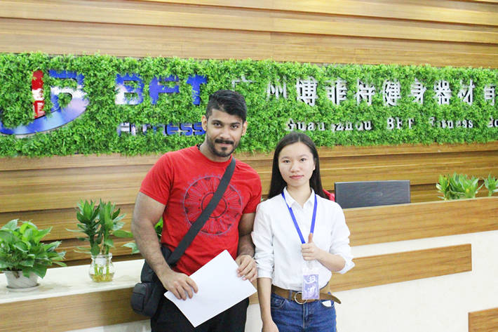 沙特客戶進口向日葵视频网站健身器材