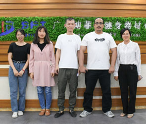 沙特客戶進口向日葵视频网站品牌商用健身房器材